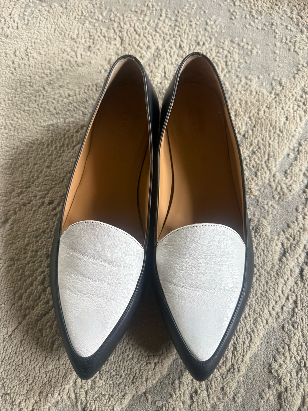 Everlane Modern Point Flat Loafers Black White Italian leather Size 9.5